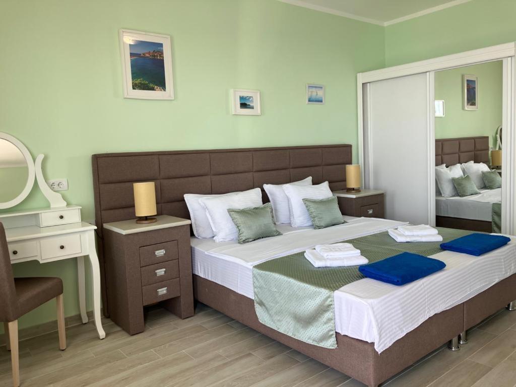 Villa Eagle Eye Montenegro コトル エクステリア 写真